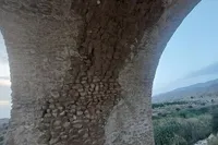 آسیب مرمت‌های غیرحرفه‌ای به پل ساسانی