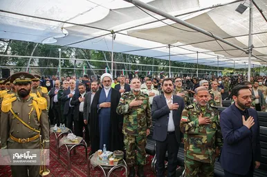 آیین بازگشایی معابر پادگان لشکر ۷۷