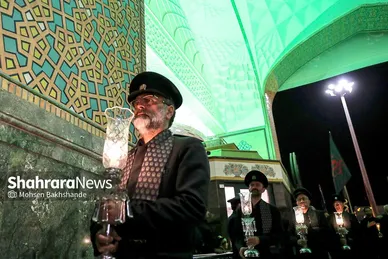 شام غریبان حسینی در حرم مطهر رضوی
