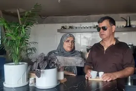 وقتی نابینایی هم نمی&zwnj;تواند جلوی رسیدن به اهداف را بگیرد | روایت یک زوج روشندل که هم شطرنج&zwnj;باز هستند و هم مسئول یک کافه در قائمشهر