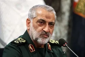 سخنگوی ارشد نیرو&zwnj;های مسلح خطاب به کشور&zwnj;های مسلمان: به قدرت پوشالی آمریکا اعتماد نکنید | ناو آبراهام لینکلن از دور عملیات خارج شد + فیلم