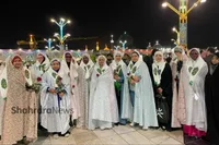 تشرف بانوان مهمان جشنواره «رسانه خورشید» به حرم مطهر رضوی + ویدیو