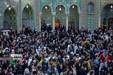 تحویل سال ۱۴۰۳ در حرم حضرت معصومه (س)