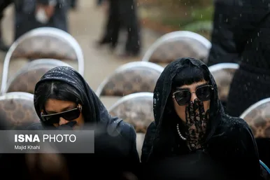 حضور هنرمندان در مراسم تشییع پیکر بیتا فرهی