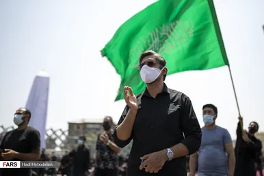 عزاداری و نماز ظهر عاشورا میدان امام حسین(ع) تهران