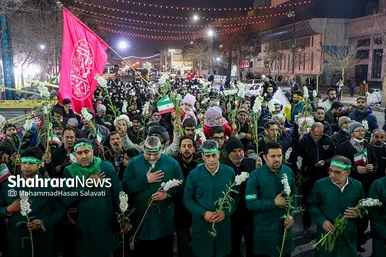 گلباران حرم مطهر رضوی در شب میلاد جوادالائمه (ع)