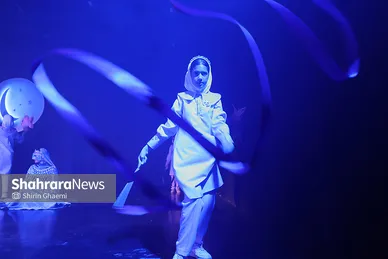 گزارش تصویری | اجرای نمایش «دختری که  خواب را  نوشید» در مشهد