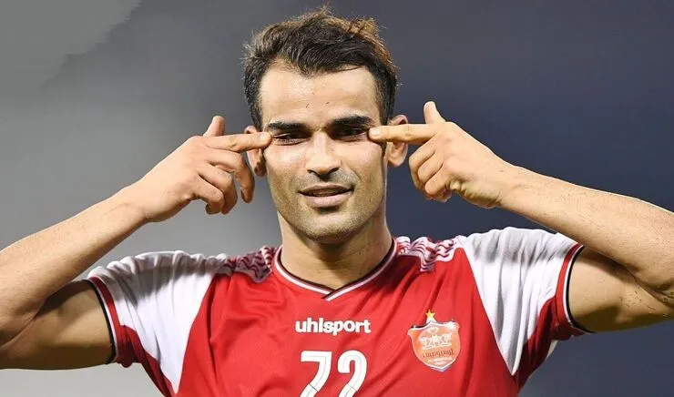 اصرار عجیب آل کثیر به درمان در قطر| مهاجم پرسپولیس چه زمانی برمی‌گردد؟