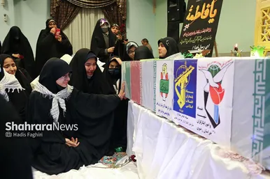 تشییع شهید گمنام در جمع دختران مدرسه امام رضا(ع) در مشهد