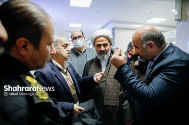 گزارش تصویری | بازدید حجت‌الاسلام نصرالله پژمانفر، رییس کمیسیون اصل نود مجلس، از بیمارستان فارابی مشهد