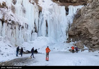 یخ نوردی در آبشار یخی خور خورسلماس