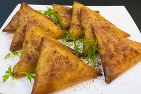 سمبوسه، پیش&zwnj;غذایی با اصالت جنوبی است+ طرز تهیه