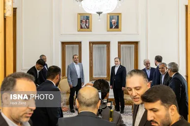 گزارش تصویری | دیدار فرمانده ارتش پاکستان با وزیر امورخارجه ایران