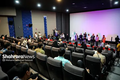 اکران فیلم سینمایی مصلحت با حضور عوامل فیلم در مشهد