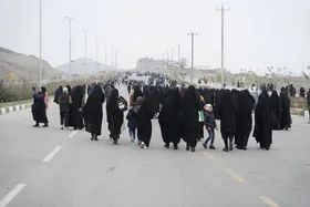 برگزاری پیاده روی بزرگ خانوادگی در مشهد&nbsp;به مناسبت هفته بسیج