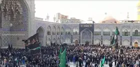 حال و هوای حرم مطهر رضوی و عزاداری زائران رضوی در حرم امام رئوف