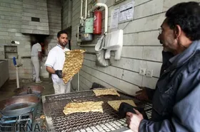توزیع نان رایگان در ۳۱۳ نانوایی حاشیه شهر مشهد