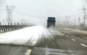 ترافیک سنگین در ۵ محور اصلی کشور و لغزندگی جاده&zwnj;ها در ۲۲ استان (۱۵ بهمن ۱۴۰۴)