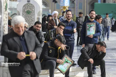گزارش تصویری | عزاداری شهادت رهبر معظم انقلاب اسلامی، در حرم امام‌رضا(ع) - ۱