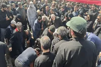 مراسم تدفین پیکرهای مطهر «سردار شهید داوود عسگری» و اعضای خانواده‌اش (۲۳ اسفند ۱۴۰۴)
