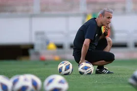 تلاش گل&zwnj;محمدی برای تمدید قرارداد با پرسپولیس