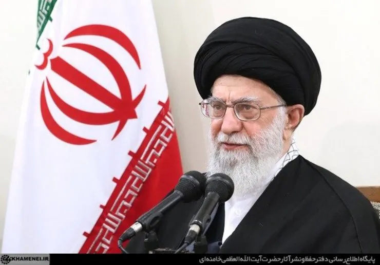 جمعی از فرماندهان و کارکنان نیروی هوایی ارتش با رهبر انقلاب دیدار می‌کنند