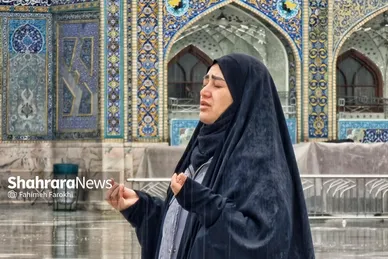گزارش تصویری | حال و هوای بارانی حرم امام رضا (ع) (۱۹ اسفند ۱۴۰۳)