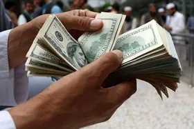 قیمت دلار پس از خبر توافق ایران و عربستان ریخت (۱۹ اسفند ۱۴۰۱)