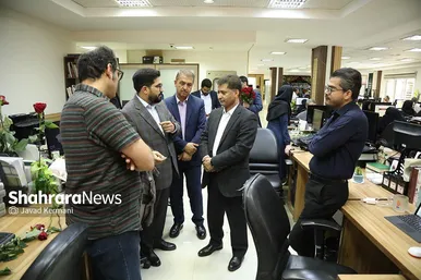 بازدید جمعی از مسئولین شهری و استانی مشهدمقدس از موسسه فرهنگی شهرآرا (۴) (۱۷ مرداد ۱۴۰۳)