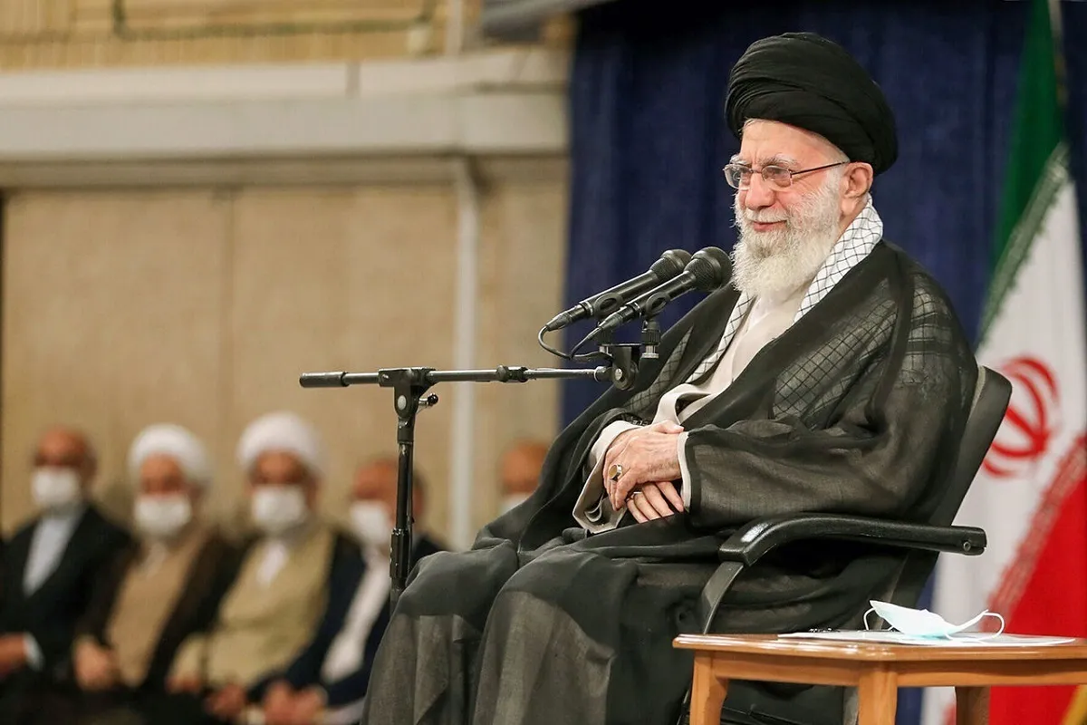 غزلی از رهبر شهید انقلاب به مناسبت ولادت حضرت امام رضا(ع)