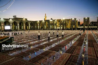 ضیافت افطاری زائران حرم مطهر رضوی