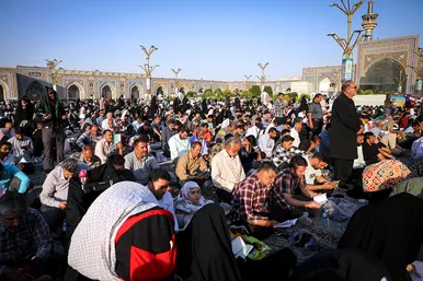 مراسم دعای عرفه در حرم مطهر رضوی