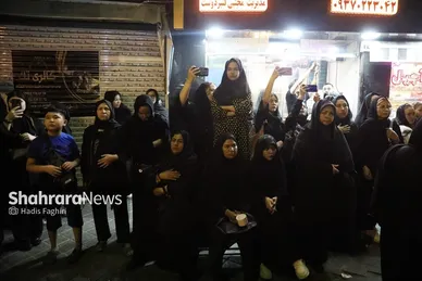 گزارش تصویری | مراسم علم کشیِ مهاجران افغانستانی در گلشهر مشهد