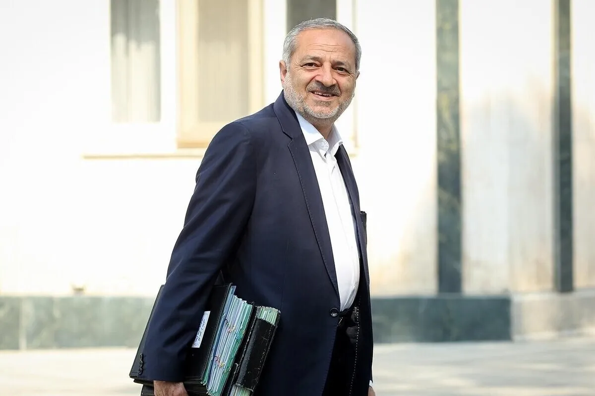 وزیر آموزش‌وپرورش خبر داد: جذب ۲۶ هزار نیروی جدید از دانشگاه فرهنگیان در آستانه سال تحصیلی
