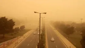 هشدار نارنجی هواشناسی | گرد و غبار در راه ۲۰ استان کشور