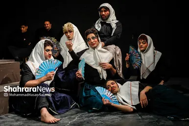 گزارش تصویری | نمایش «شارمالی گل»