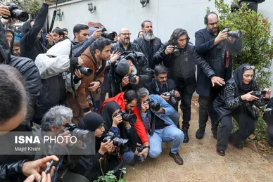 حضور هنرمندان در مراسم تشییع پیکر بیتا فرهی