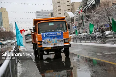 گزارش تصویری | خدمات دهی نیروهای شهرداری مشهد در روزهای برفی