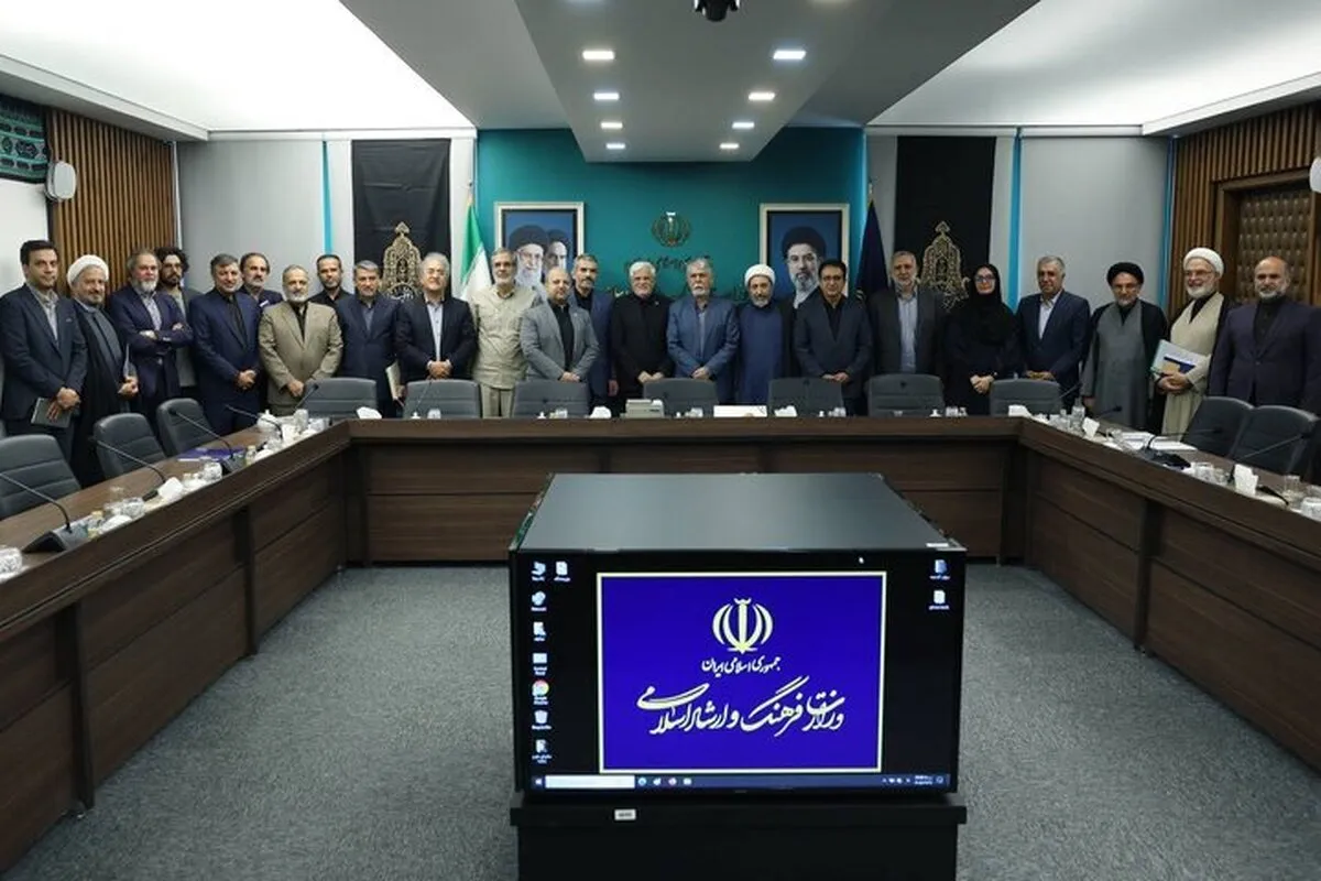 معاون اول رئیس جمهور: نگاه قیم مآبانه به مردم و اهل فرهنگ کنار گذاشته شود