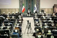 آیت‌الله علم‌الهدی: روحانیت باید در میدان بماند و مردم را به ولایت نزدیک کند |  در شرایط کنونی زمان حل جنگ با مذاکره نیست