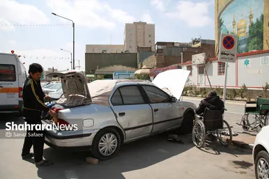 حضور زائران نوروزی در خیابانهای اطراف حرم مطهر رضوی