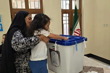 عکس‌هایی از دور دوم چهاردهمین دوره انتخابات ریاست جمهوری ایران در هرات