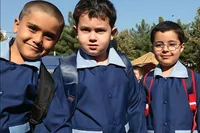 شهروندان مشهدی از برخی رفتارهای بدون ضابطه در مدارس پسرانه گلایه دارند | نمره مو چند؟!