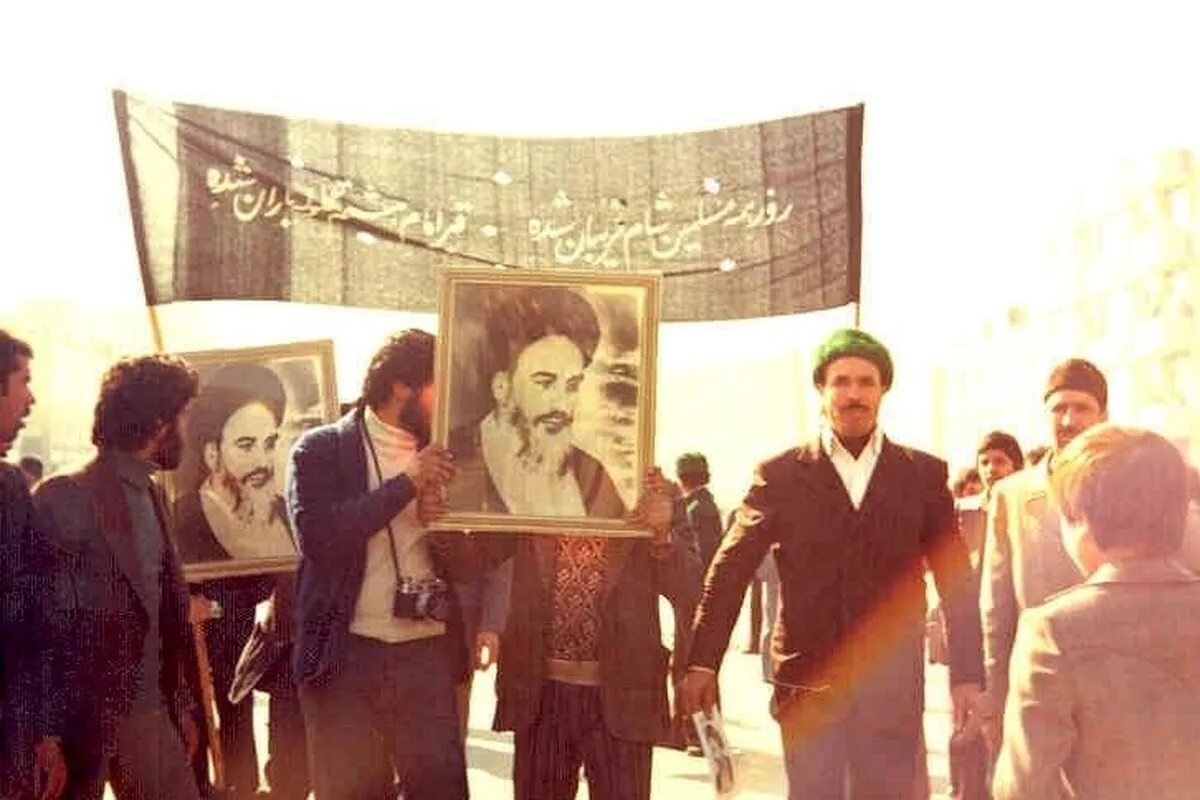 نگاهی به واقعه هتک حرمت حرم مطهر رضوی توسط مزدوران پهلوی در آبان ۵۷