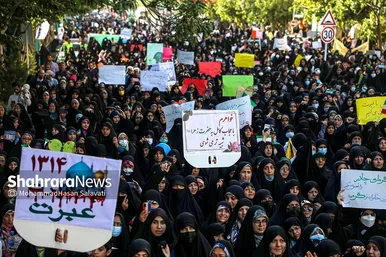 اجتماع بزرگ خانوادگی مدافعان حریم خانواده در مشهد