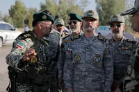 امیر سرلشکر حاتمی: تمام تحرکات دشمن را به‌دقت رصد می‌کنیم