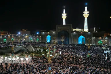 مراسم احیاء شب ۱۹ ماه رمضان در حرم مطهر رضوی