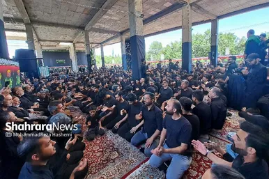 ظهر عاشورا در هیئت قندهاری‌های مشهد