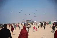 ۲۳ شهید و ۱۲۴ زخمی بر اثر پرتاب بسته‌های کمکی بر مردم غزه