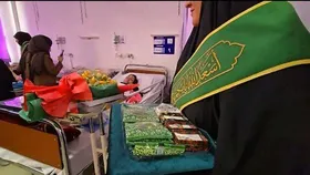 نخستین نغمه زندگی نوزادان با نام امام رئوف (ع) ماندگار شد |لحظات زیبای پرچم&zwnj;گردانی و آیین اذان در بخش نوزادان